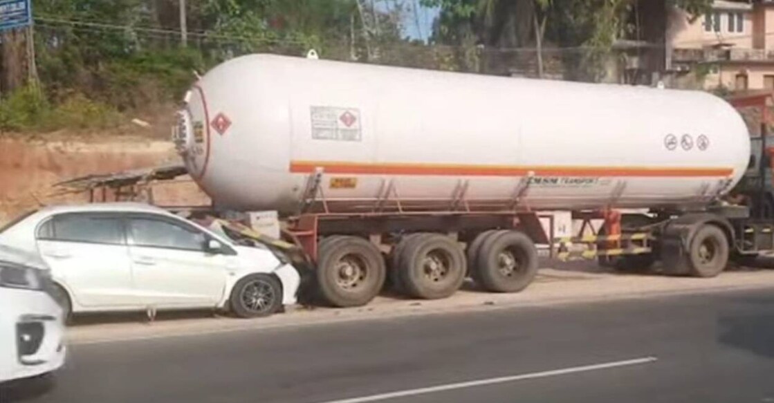 The car in which the priests were travelling crashed into a lorry parked by the roadside at Vadakara in the wee hours of Monday. Photo: Screengrab/ Manorama News