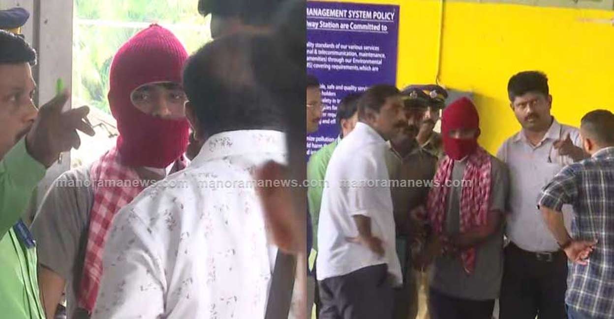 NIA takes accused Shahrukh Saifi for evidence collection NIA takes accused Shahrukh Saifi for evidence collection