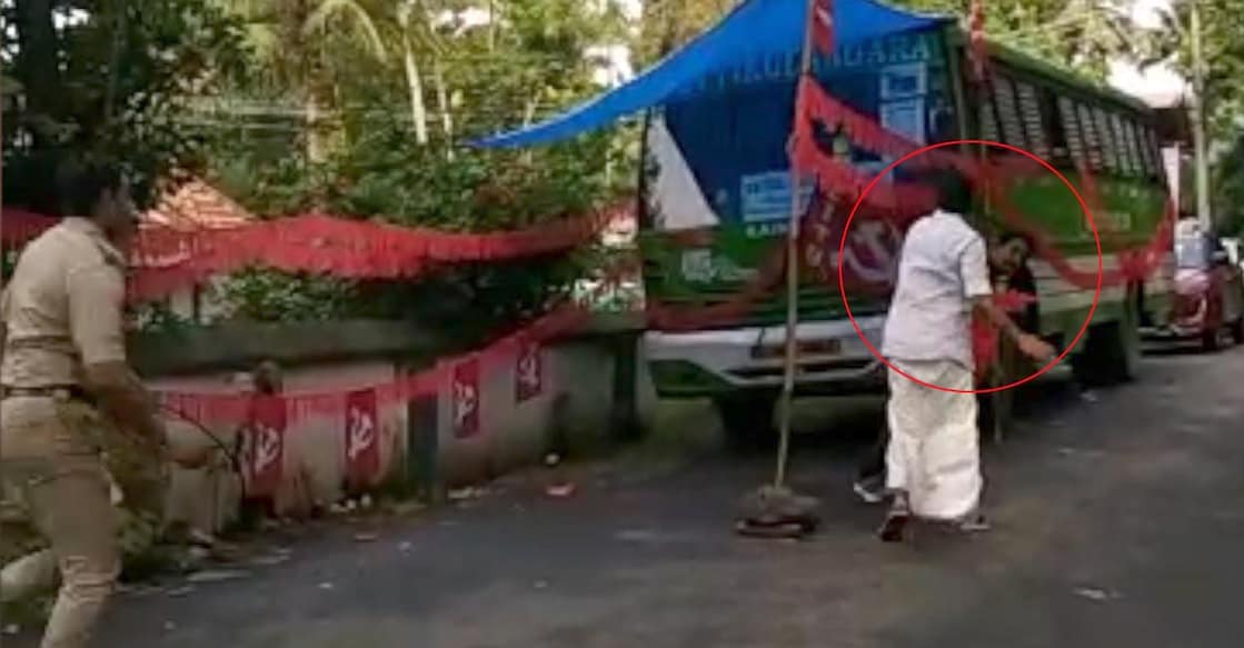 A screengrab of the CITU leader assaulting the owner of 'Vettikulangara' bus. 