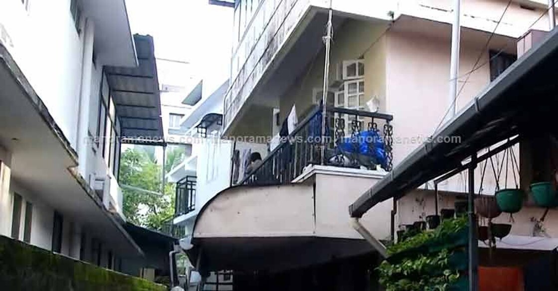 migrant-worker-kochi-main Police have taken his roommate Zakir, who is also a resident of Bengal, into custody for questioning. Photo: Manorama News