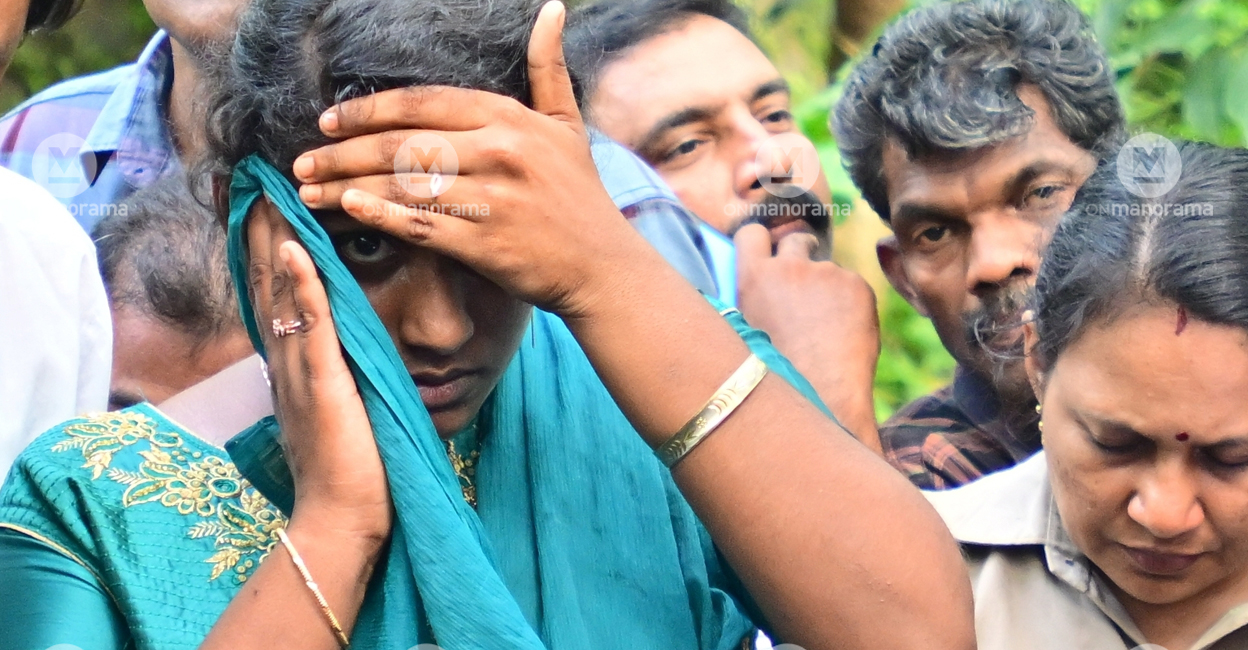 afsana-naushad-case Afsana avoids media attention during evidence collection at Paruthippara near Adoor in Pathanamthitta district. Photo: Manorama