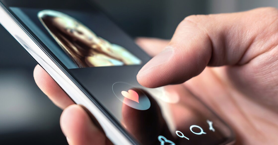 The fraudsters guarantee an income by working from home.. Photo: Tero Vesalainen /shutterstock