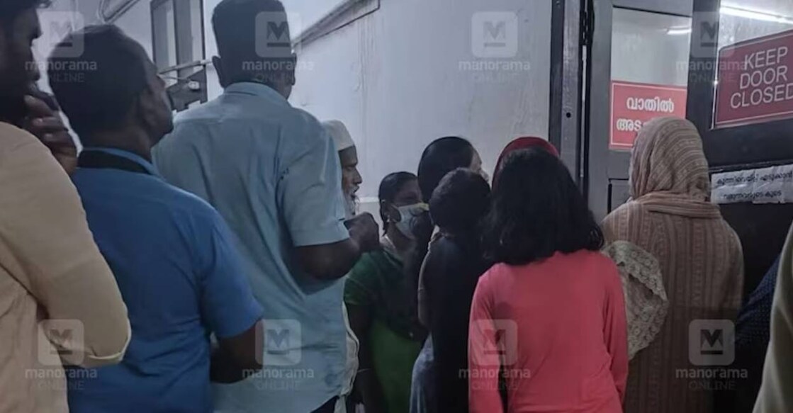 The clash erupted at the beach hospital around 7 pm on Saturday. Photo: Manorama