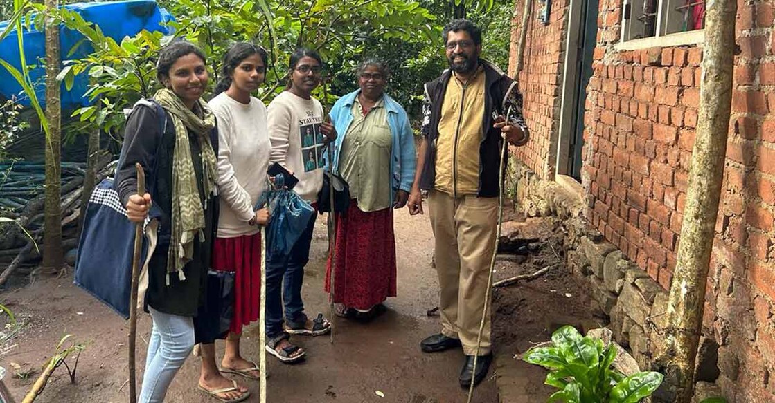 Citizen scientists talking to Idukki residents as part of the Idukki Memory Exploration Project. Photo: Special Arrangement 