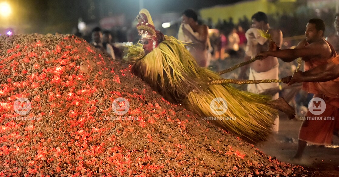 Thee Chamundi Theyyam performed at Poruvazhy Peruviruthy Malanada Duryodhana Temple in Kollam district. Photo for representational purpose: Manorama