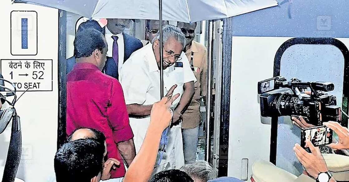 kerala-cm-vande-bharat-main Elaborate security arrangements were in place for the Chief Minister, who boarded the train from Kannur to Ernakulam. Photo: Manorama