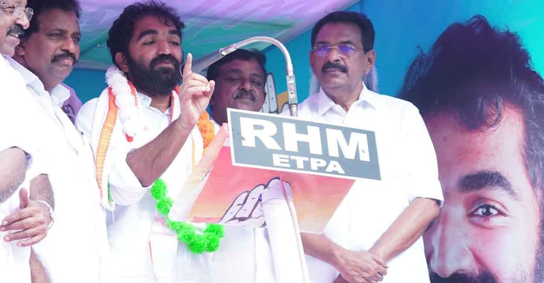 Chandy Oommen addresses an election rally. Photo: Special arrangement