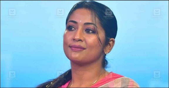 Navya Nair opens up about nightmares that disrupt her sleep