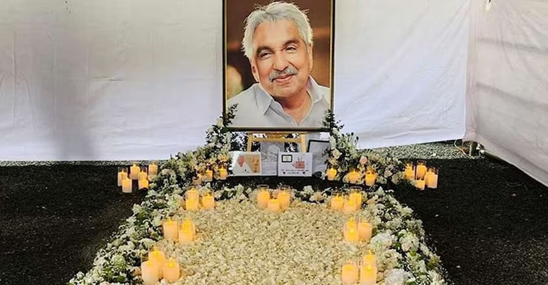 oommen-chandy-tomb Floral tributes laid out on Oommen Chandy's tomb at the St George Orthodox church in Puthuppally, Kottayam. Photo: Facebook/@oommenchandy.official