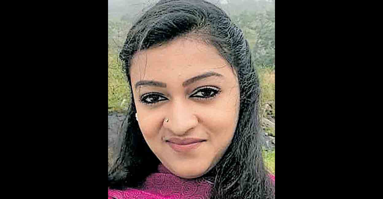 അപർണ നായർ