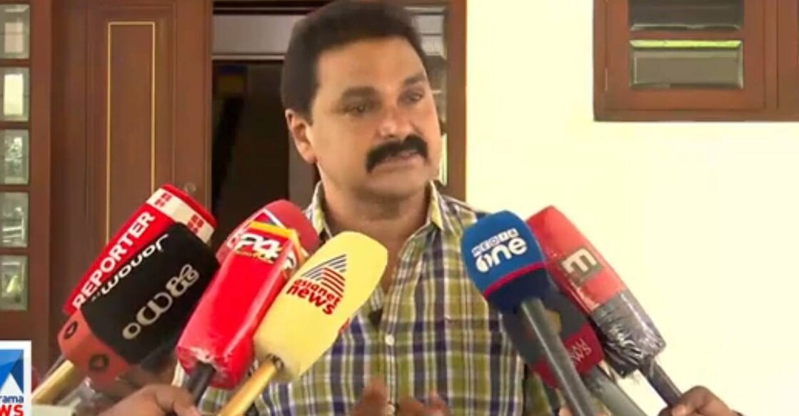 Saranya Manoj addresses media. Photo: Manorama News