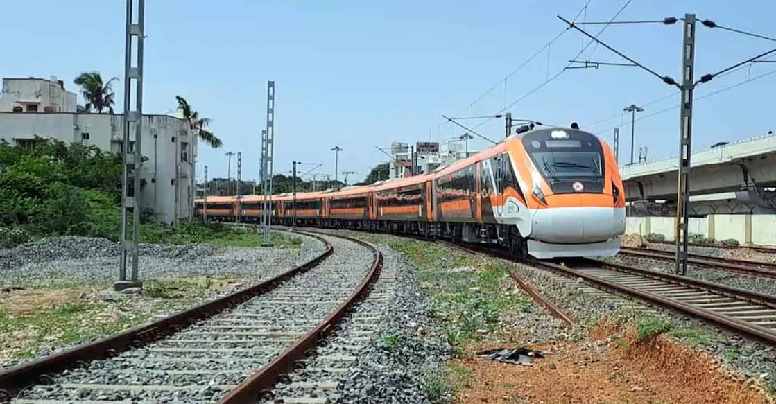 Vande Bharat Express. Photo: Screengrab - X/DDNews