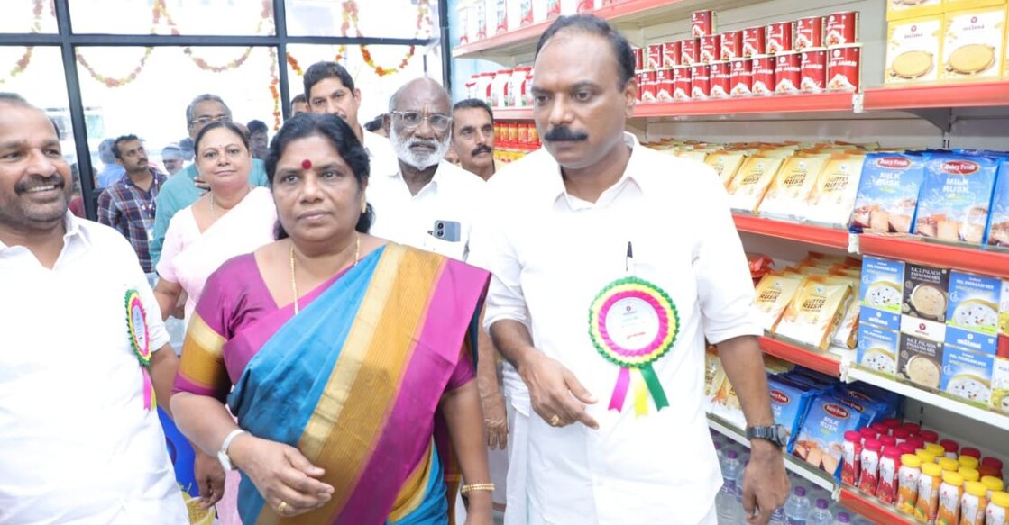 Minister Chinchu Rani after inaugurating MILMA Refresh, the restaurant set up by Milma. Photo: Special Arrangement