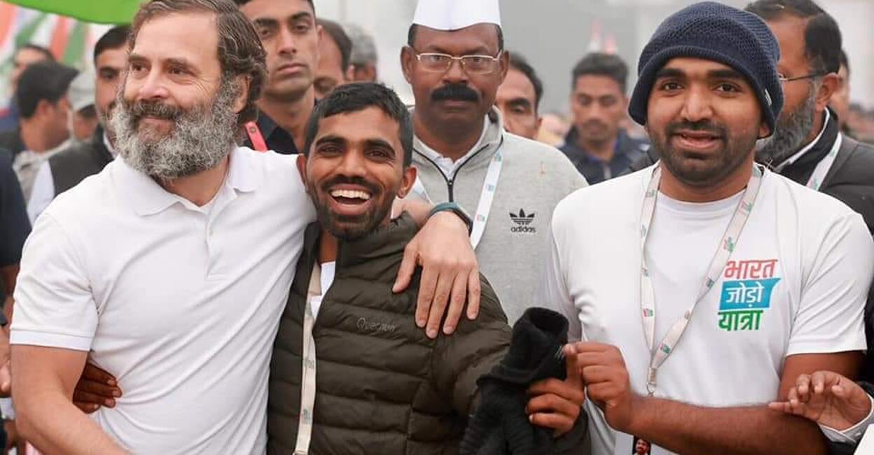 chandy-oommen-rahul-gandhi2 Chandy Oommen with Rahul Gandhi during Bharat Jodo Yatra. File Photo: Facebook/Chandy Oommen