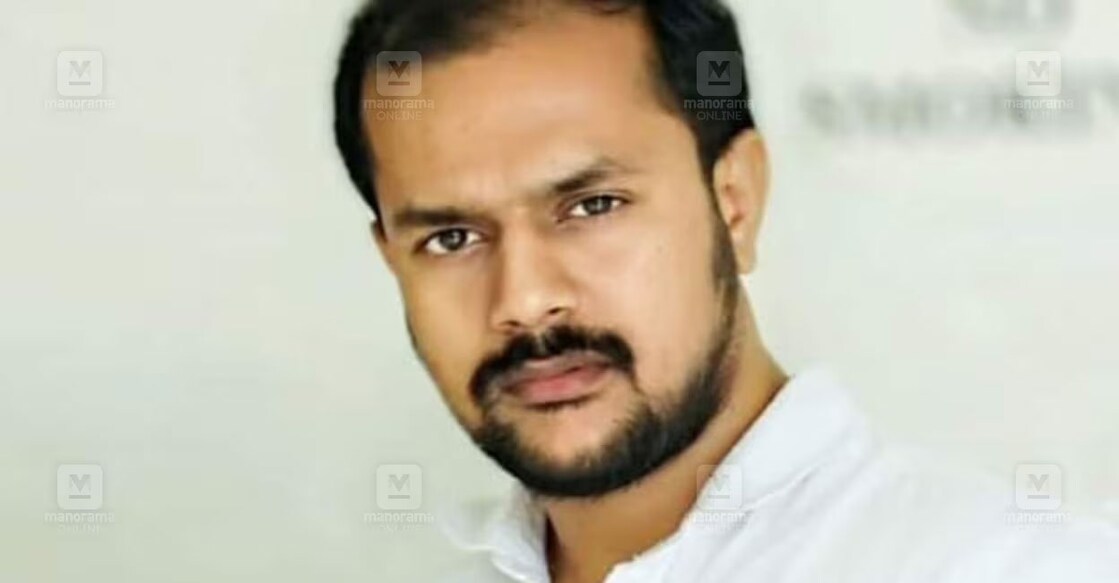 Dileep (38) was found dead on the railway track under the airport VIP Road bridge. Photo: Manorama Online.