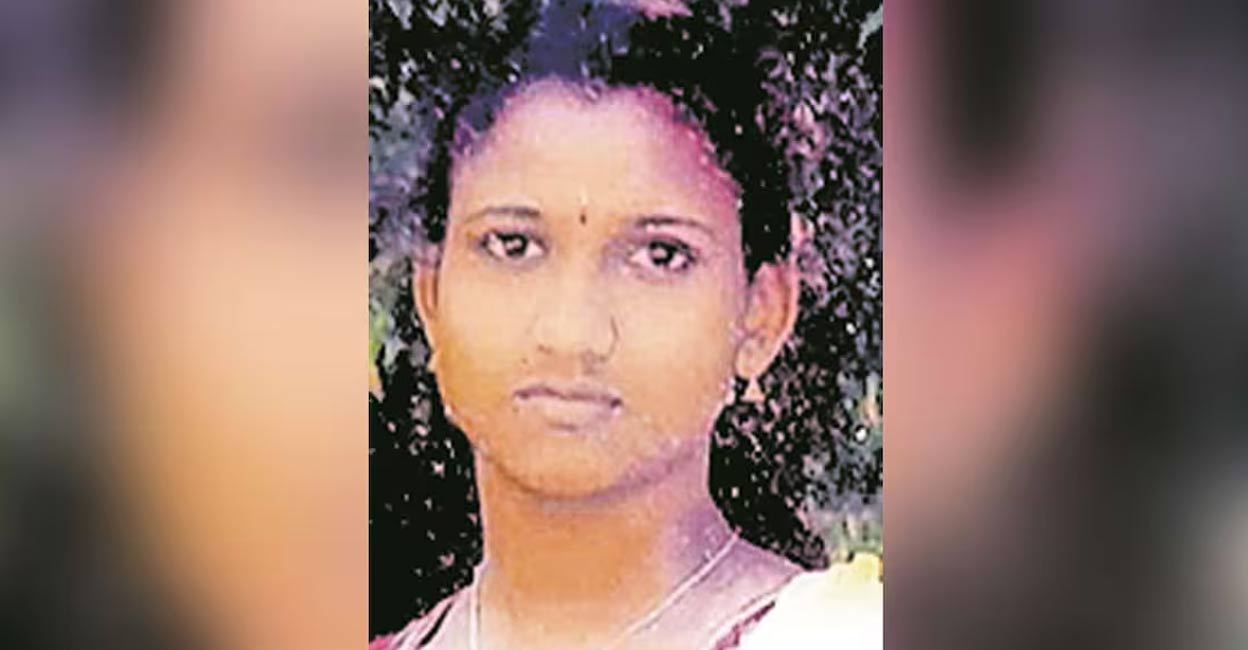 The deceased, Amrutha (28), is the daughter of Valiyaparambil Velayudhan from Oduvangad. Photo: Special arrangement. 