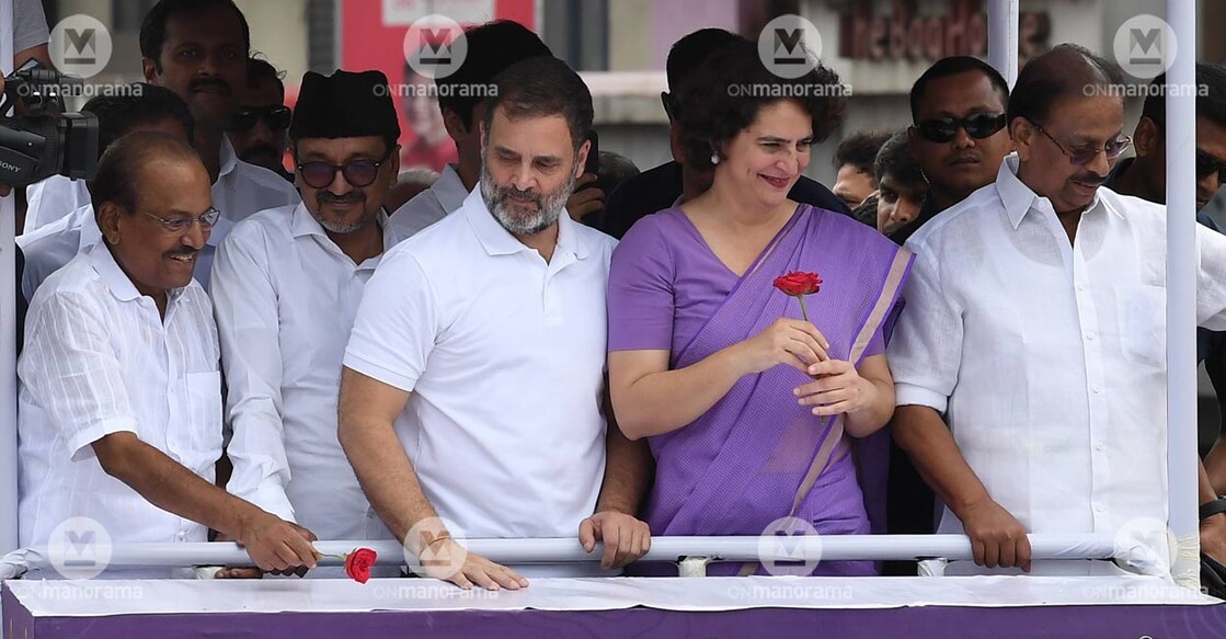 Earlier on Wednesday, Priyanka led a grand roadshow in Kalpetta before filing her nomination. Photo: Manorama. 