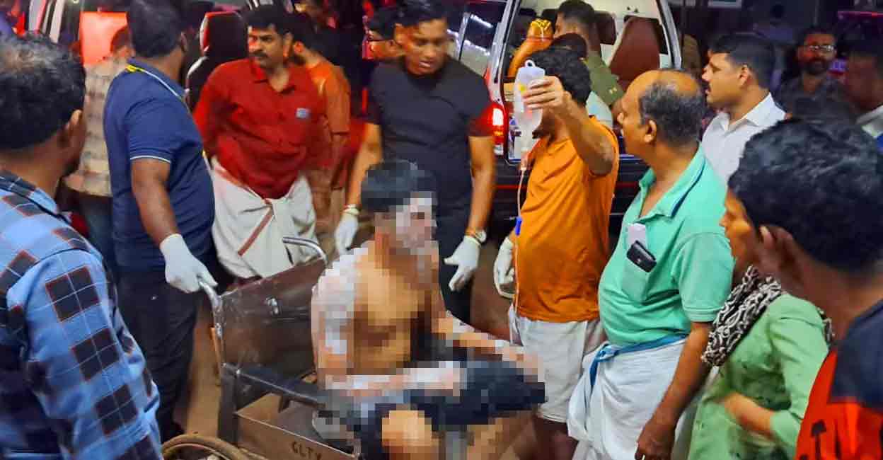 Injured rushed to the hospital following explosion at Anjoothambalam Veererkavu temple in Nileshwar. Photo: Manorama
