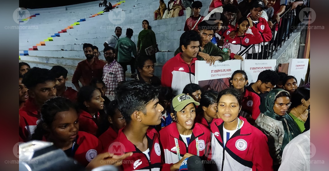 Athletes of Navamukunda HSS, Thirunavaya, Malappuram protest at the Maharaja's College Ground in Ernakulam Monday evening. Photo: Onmanorama/ Arun George