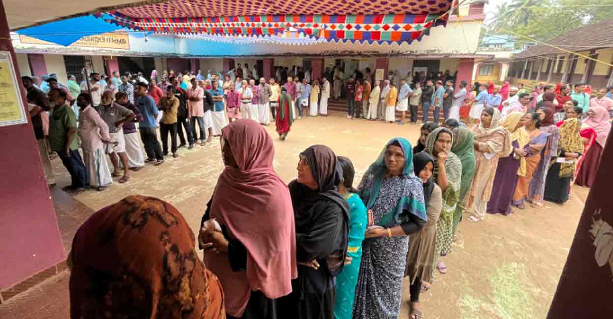 Voting is underway in Chelakkara. Photo: PRD