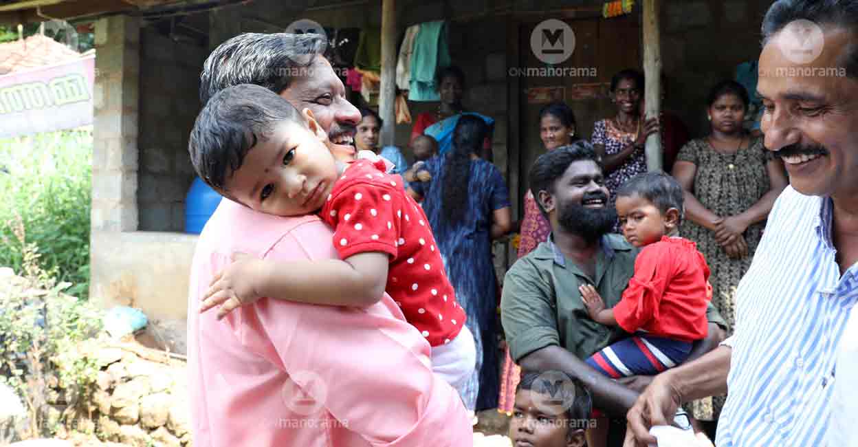 ur-pradeep-cpm2 CPM's UR Pradeep during his campaign in Chelakkara. Photo: Albin Mathew