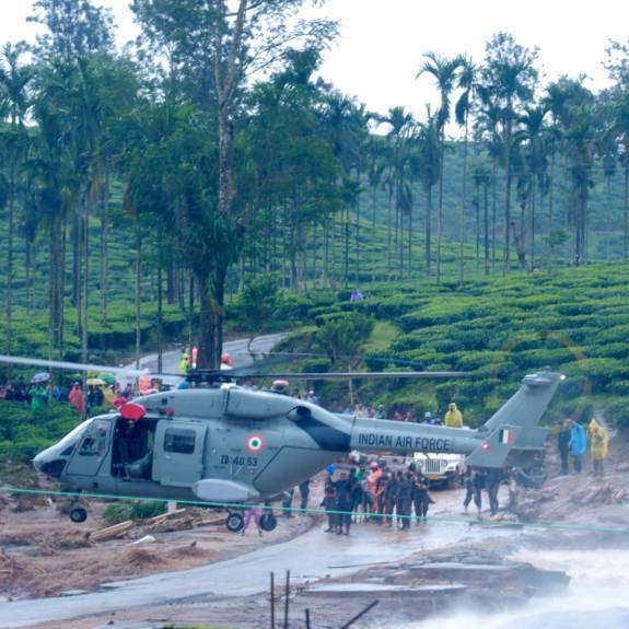 iaf-rescue-wayanad iaf-rescue-wayanad