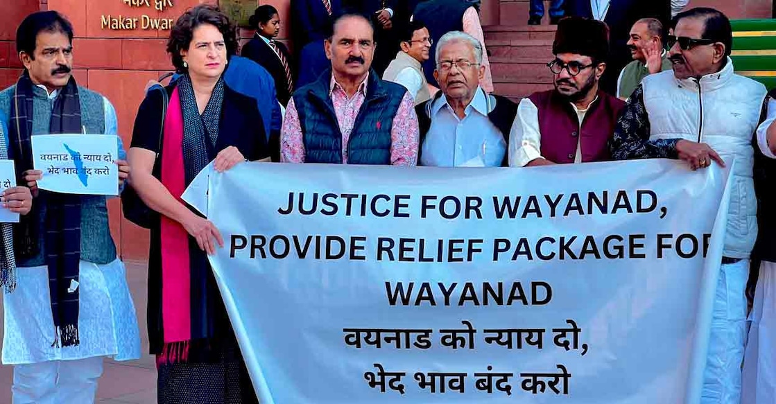 Kerala MPs protest outside Parliament. Photo: Special arrangement