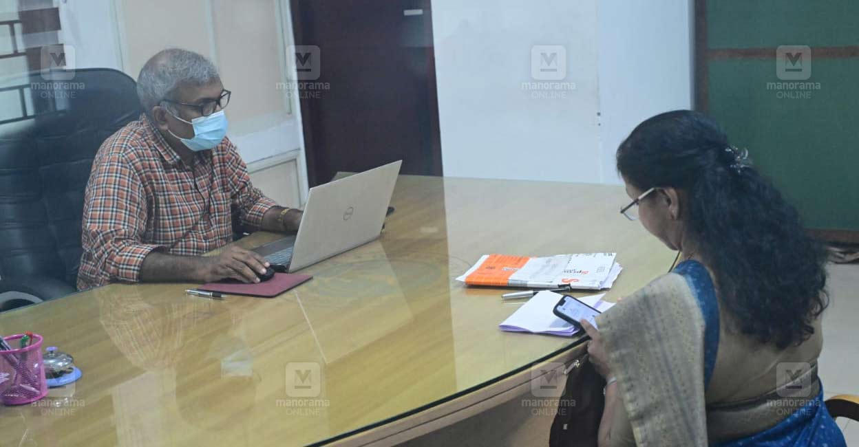 Since Monday, December 24, incumbent Dr Rajendran N and Dr Asha Devi, transferred from Ernakulam, sat face-to-face in the office, leaving other officials confused about whom to approach for decisions. Photo: Special Arrangement