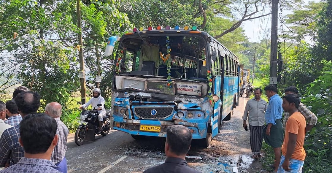 The bus travelling to Kozhikode rammed into a truck that suddenly applied the brakes. Photo: Special Arrangement.