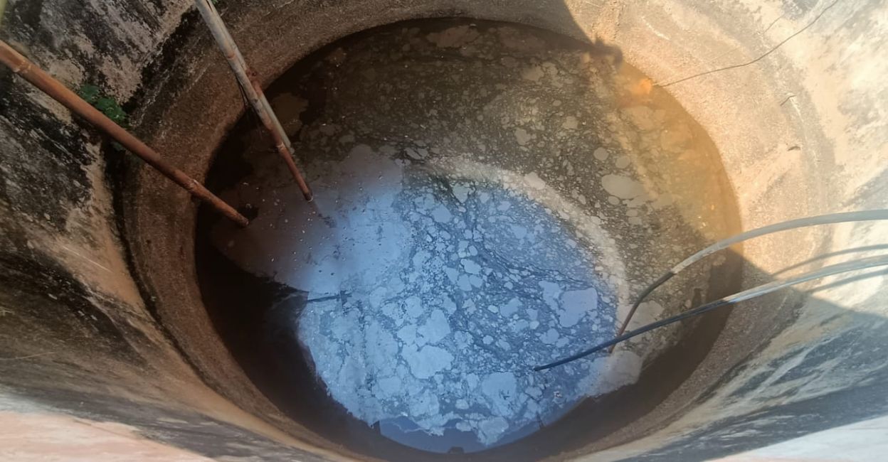Oily film in well used for drinking water project due to excess iron