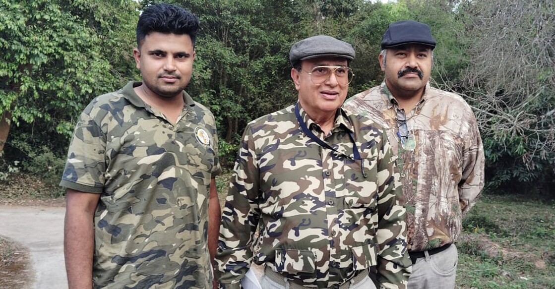 Nawab Shafath Ali Khan (centre) with team members at Sulthan Bathery in Wayanad on Thursday. Photo: Special arrangement