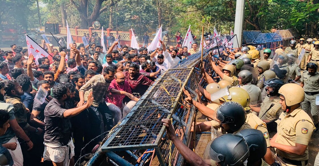 nit-calicut-protest-ls Police resorted to lathi-charge and later used a water cannon to disperse the crowd. Photo: Special arrangement.