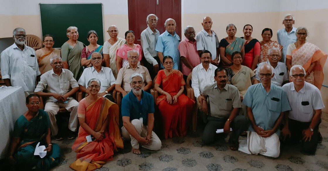 Those who signed their living wills at the Institute of Palliative Care in Thrissur on Tuesday. Photo: Special arrangement