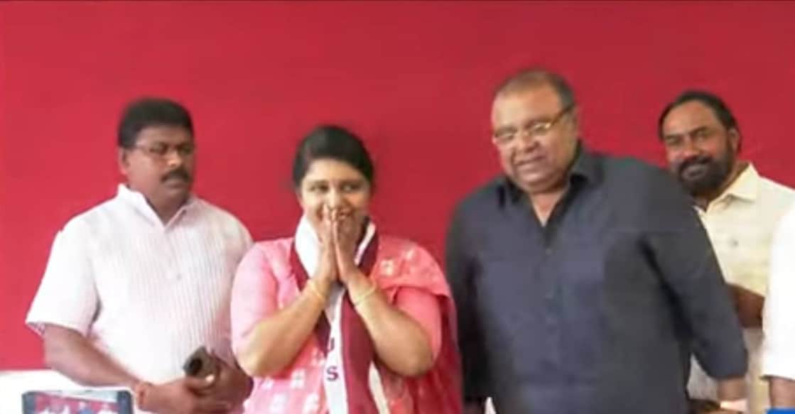 sangeetha-thushar Sangeetha Viswanathan and Thushar Vellappally . Photo: Screengrab/ Manorama News