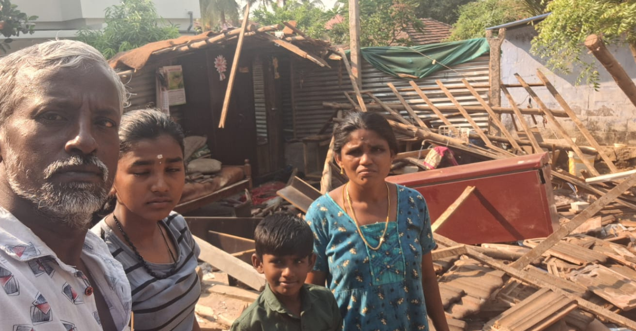 Santosh with his wife Manjula, and children Aleena and Alin. Photo: Special arrangement.