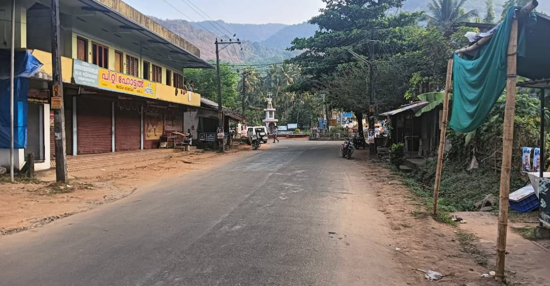 hartal-in-koorachund Normal life came to a standstill in the hartal called at Koorachundu grama panchayat on Wednesday. Photo: Special Arrangement