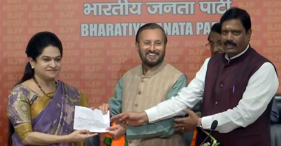 Padmaja Venugopal is welcomed to the BJP by national leader and union minister Prakash Javadekar in New Delhi on Thursday. Photo: BJP