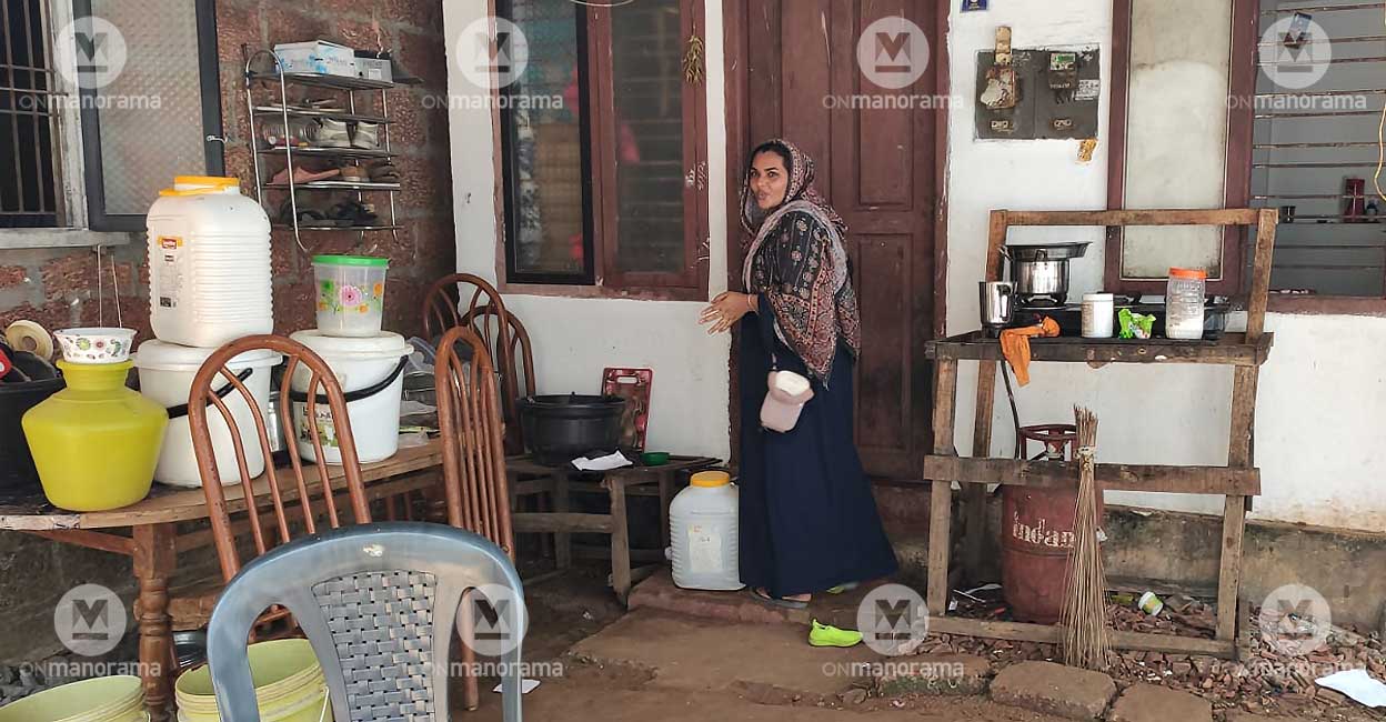 kubera-payyoli-irani Kubara has set her kitchen and dining space outside her one-room house, for lack of space. Photo: George Poikayil/Onmanorama