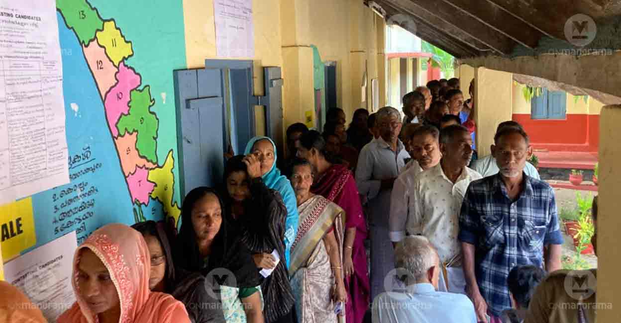 Kerala LS Polls 2024 Live Updates: Voters brave heat to exercise franchise, turnout crosses 40%