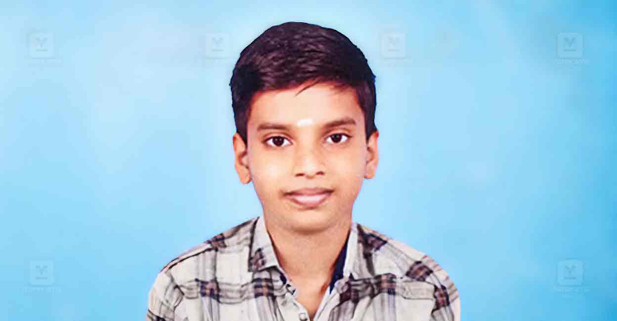 14-year-old killed by stone pillar in Kannur while parents were on election duty