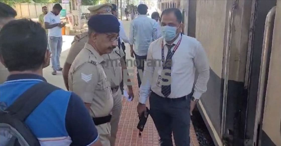 jan-shatabdi-tte-attack The accused slapped TTE Jaison on the face and ran away. He sustained an eye injury. Photo: Manorama News