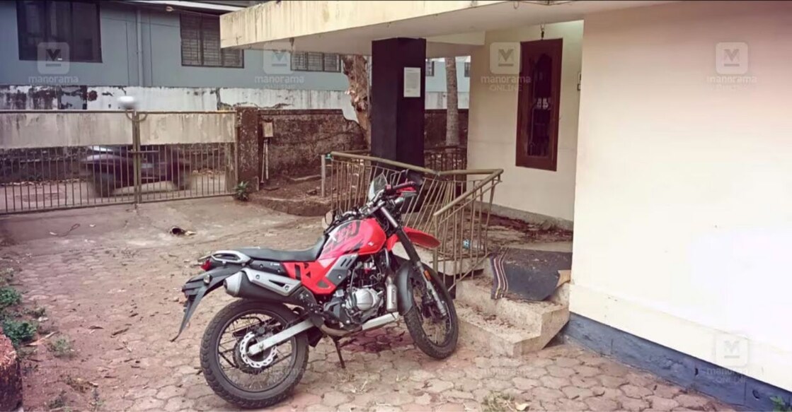 bike-accident-kozhikode-new.jpg