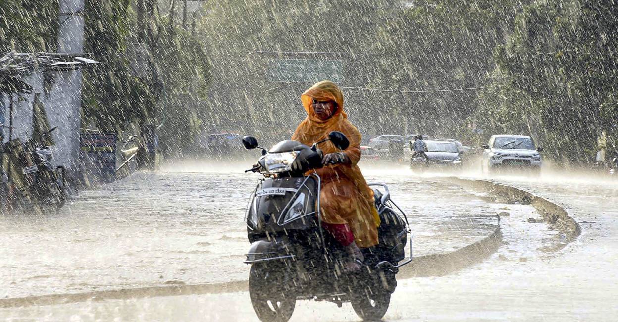 Summer rain in Kerala: IMD sounds yellow alert in 5 districts today