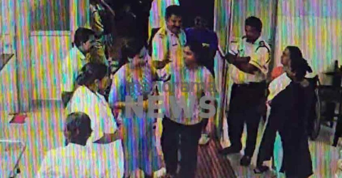 Screengrab of the bystander slapping Dr Jancy James. Photo: Manorama News