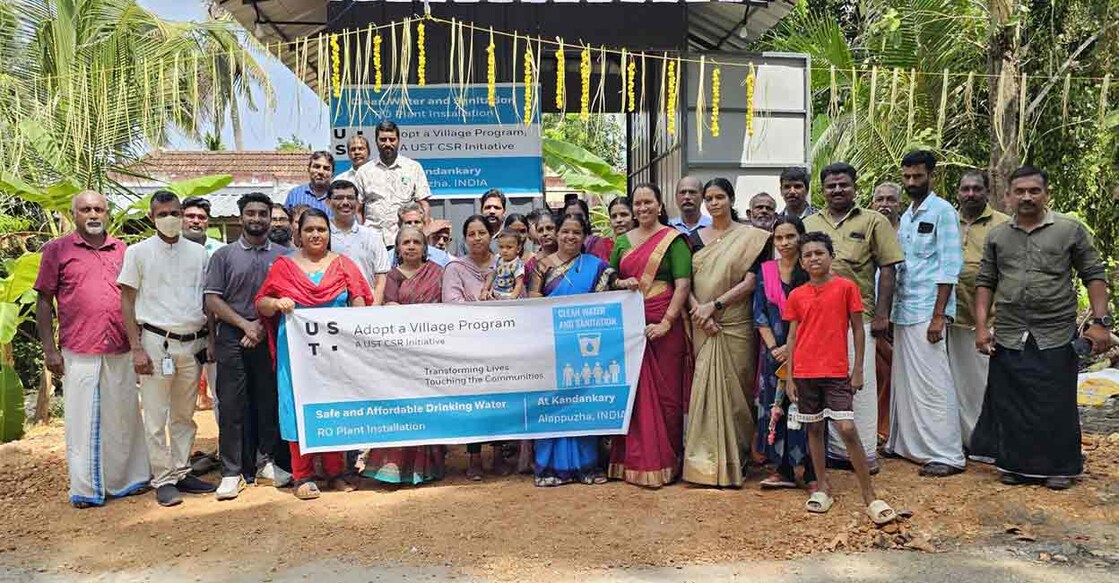 Company officials with people during the launch of the water treatment plant in Kandankary. Photo: Special arrangement