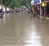 Heavy rain leaves roads flooded in TVM, Kochi 