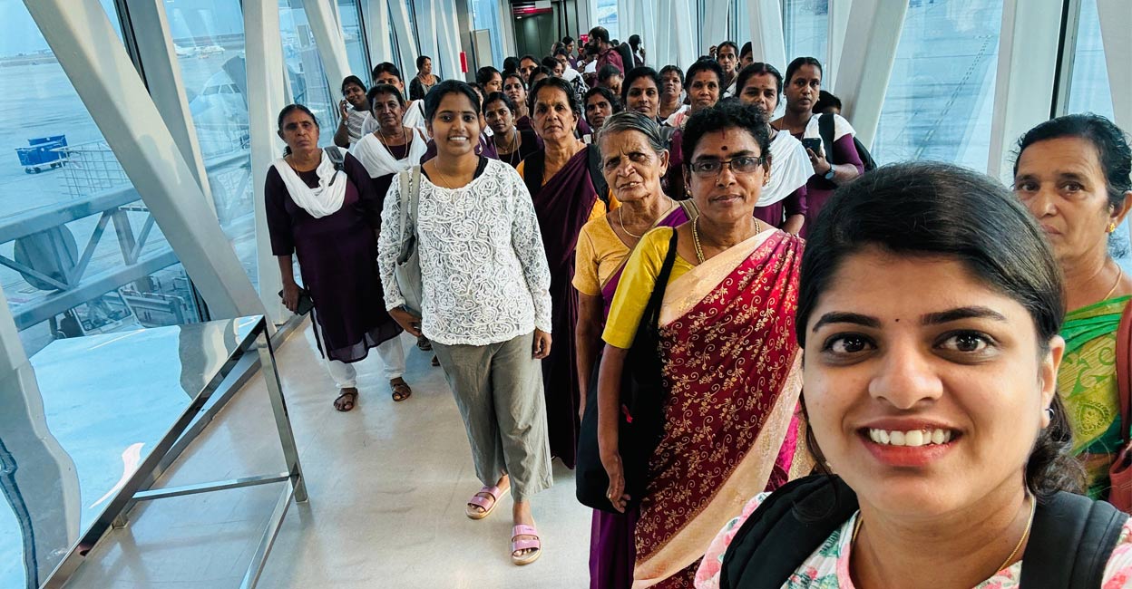 haritha-karma-sena-kochi-ls For almost a year, they had saved up from their meagre savings for this flight. Photo: Special arrangement.