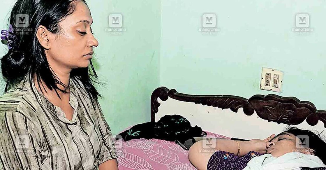 Shobhanakumari took on the responsibility of the family, ensuring Shari received a proper education and got married, while Akash completed a diploma in electronics and another course in instrumentation before leaving for Kuwait.  Photo: Manorama. 