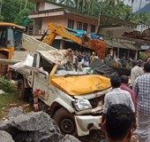 Two killed after pickup van crashes into shop in Kozhikode, 3 injured