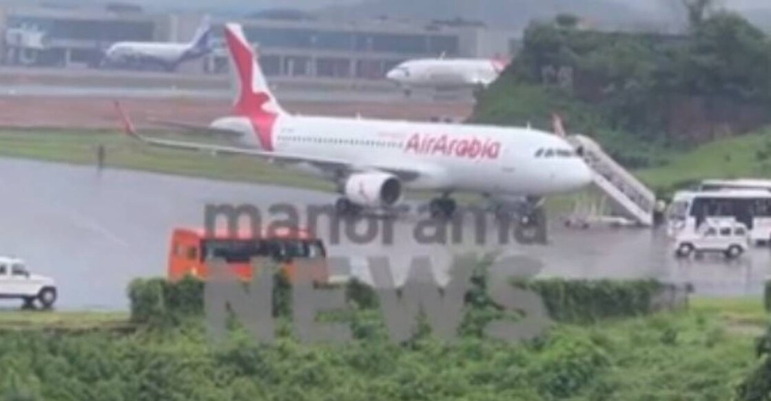 Air Arabia flight grounded in Calicut airport. Photo: Screengrab/ Manorama News